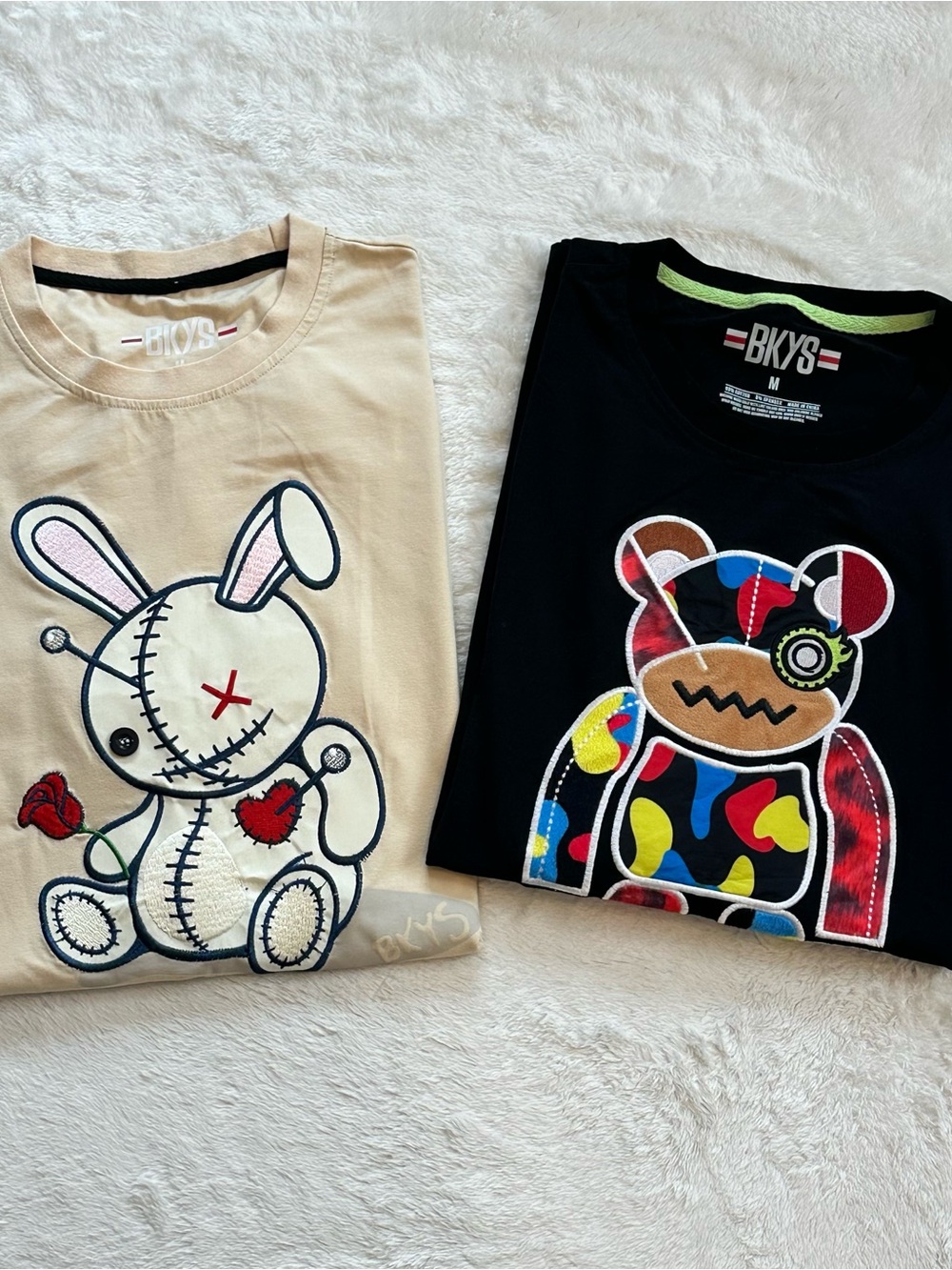 BKYS Lot of 2 Bear & Rabbit Embroidered Graphic T-Shirt Black/Tan Size Medium